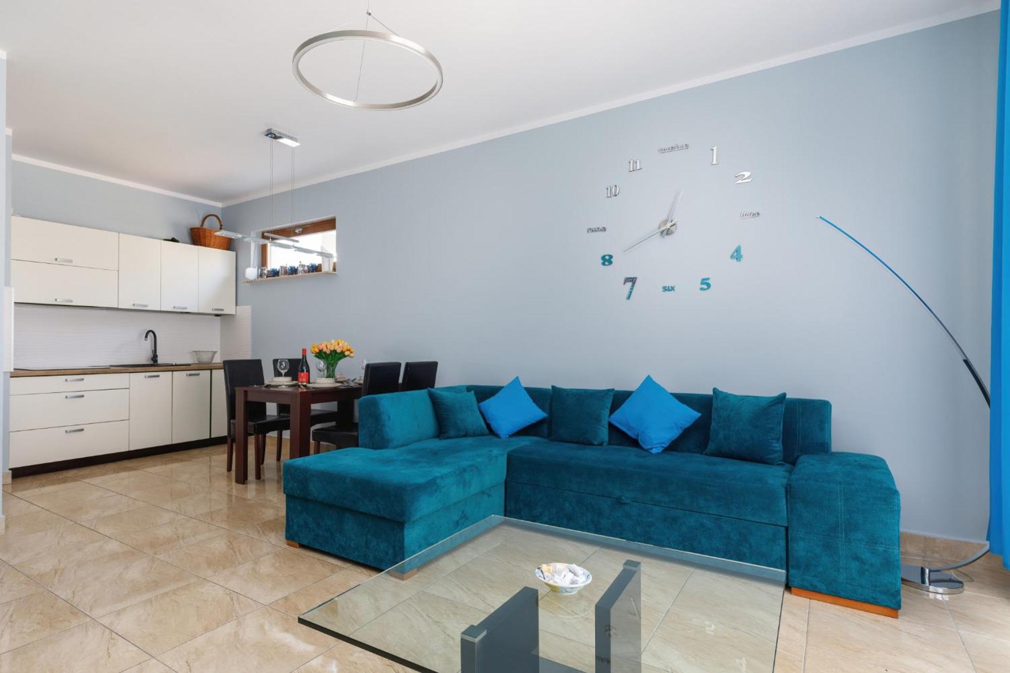 Family Apartment Magic & Sea With Terrace By Noclegi Renters سفينويتشي المظهر الخارجي الصورة